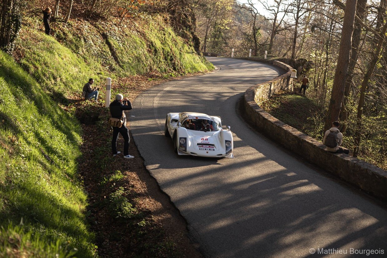 découvrez les tendances 2025 en course automobile, innovations technologiques, pilotes à suivre et événements majeurs à ne pas manquer.